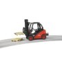 Bruder stivuitor Linde H30D cu 2 paleti